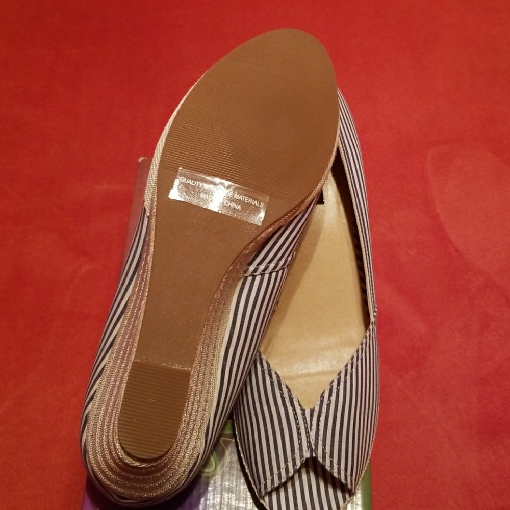 Peep Toe Espadrilles - Picture 4 of 4